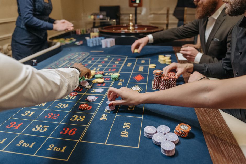 The Real Math Behind Modern Casino Games